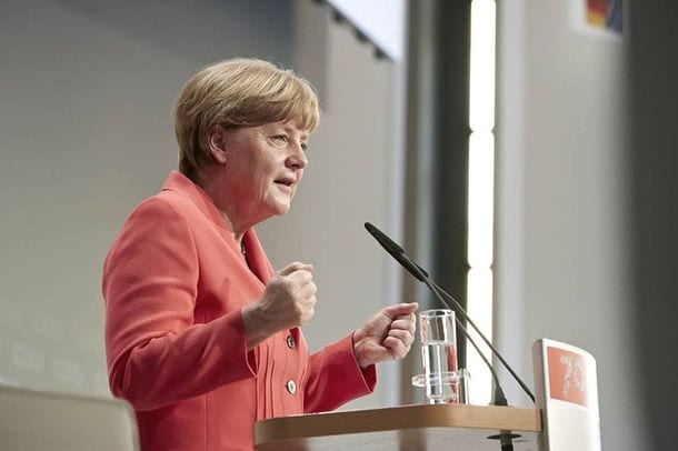 Le dichiarazioni della Merkel sulla questione dei migranti al centro del dibattito internazionale