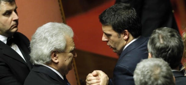 Unioni Civili, legge approvata. L'amore trionfa, ma per molti solo quello tra Renzi e Verdini