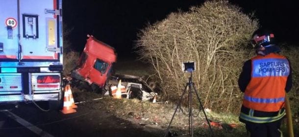 Francia, scontro tra minibus a camion: 12 morti, feriti 2 italiani