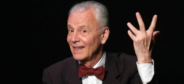 Addio a Paolo Poli, il maestro della commedia en travestì. Il teatro perde il suo enfant terrible