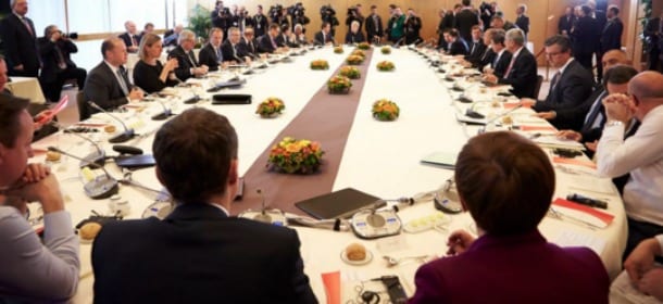 Summit Europa Turchia, Ankara chiede altri finanziamenti per l'emergenza migranti