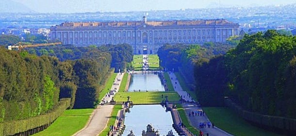 Reggia di Caserta: per i sindacati il direttore lavora troppo