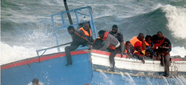 Nuova strage di migranti nel Mediterraneo: 400 persone disperse