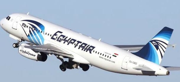 Aereo EgyptAir scomparso dai radar: non si esclude alcuna ipotesi