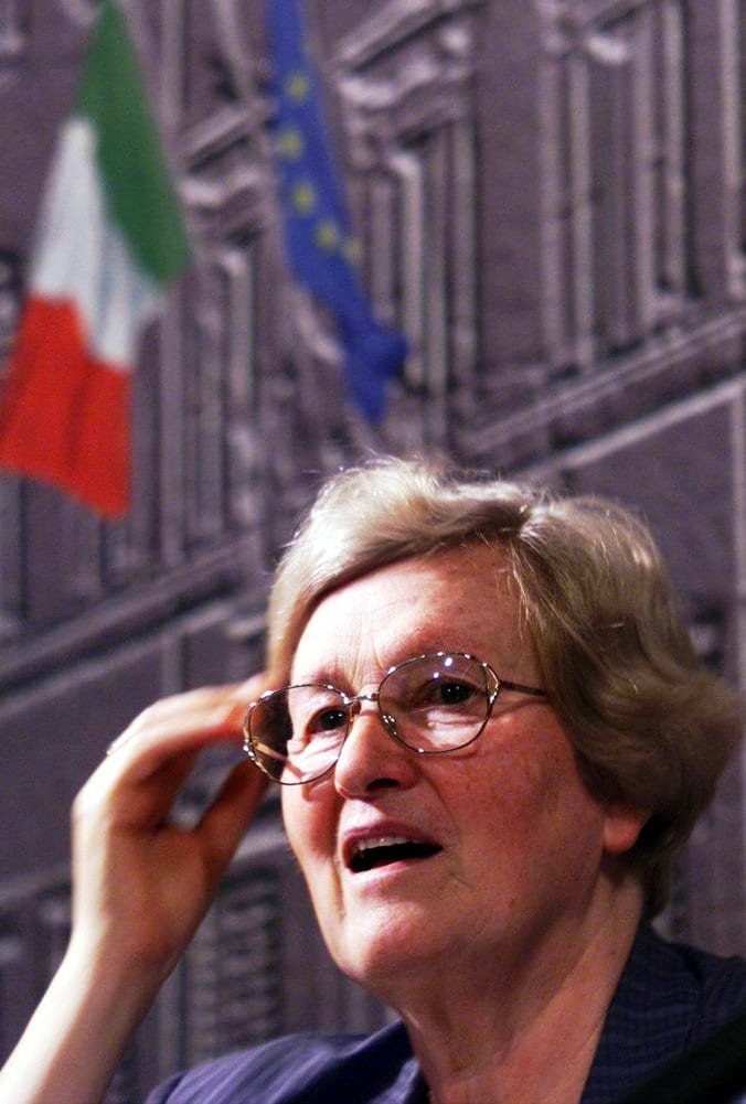 Addio a Tina Anselmi, la prima donna a fare il ministro in Italia