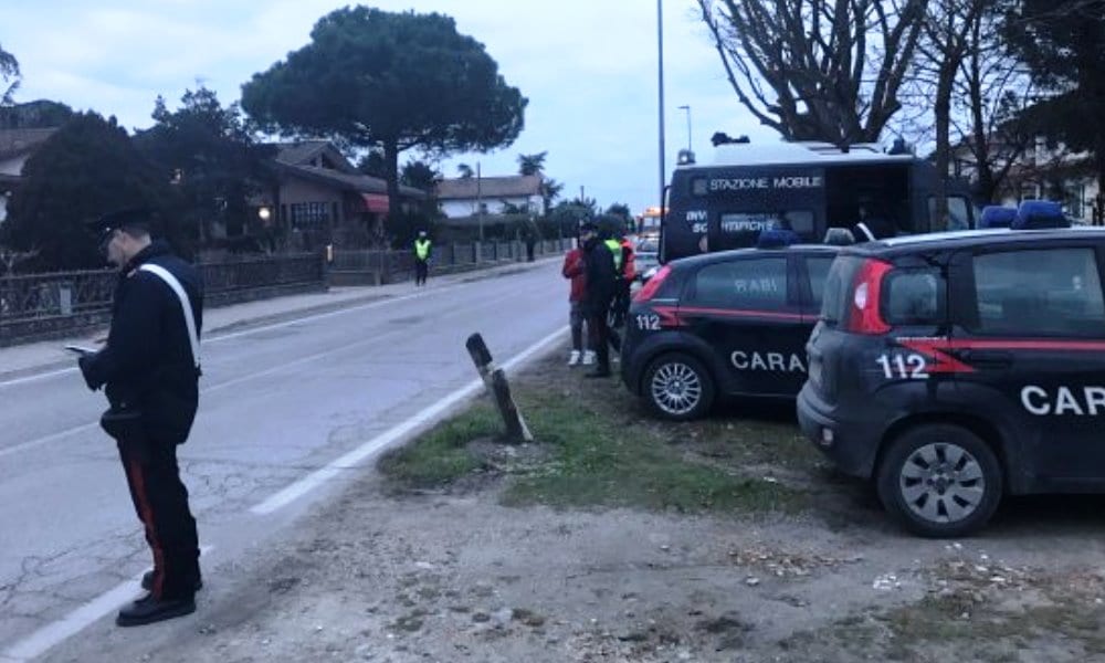 Giallo nel Ferrarese: massacrati in casa marito e moglie, noti ristoratori