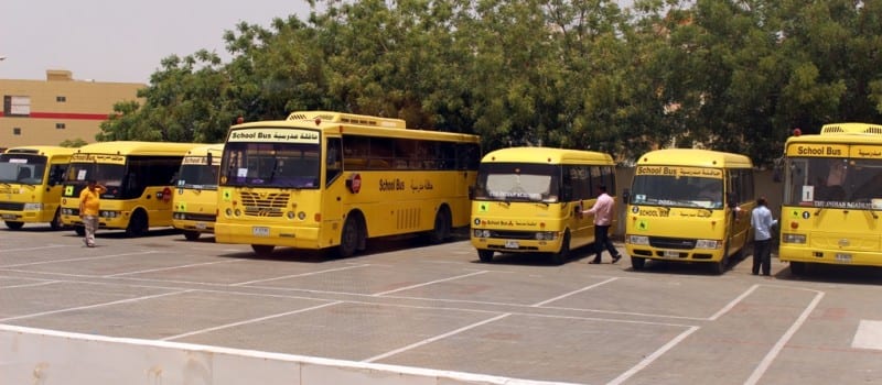 India, scontro frontale tra uno scuolabus e un camion: almeno 25 bambini morti