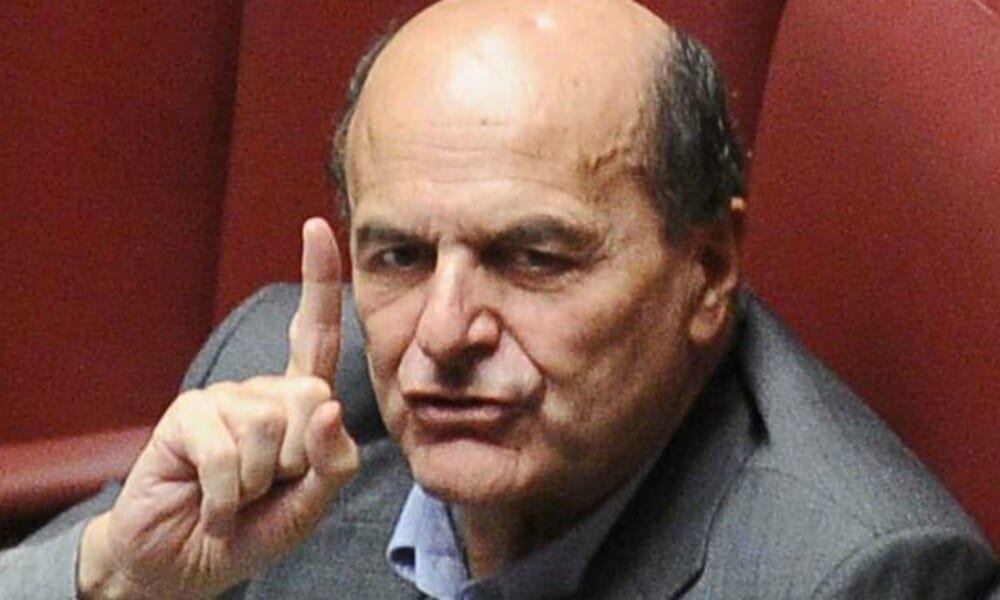 Il monito di Bersani a Renzi: addio PD, rinasce l'Ulivo?