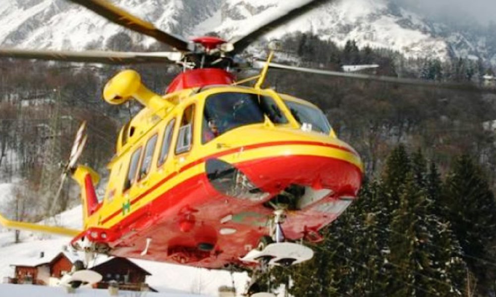 Tragedia in Valle di Susa, travolti e uccisi da una valanga due scialpinisti e la loro guida