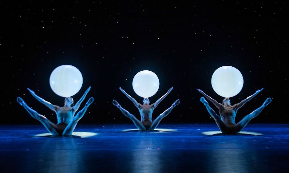 “W Momix Forever”: il 37° anniversario della compagnia più innovativa diretta da Moses Pendleton