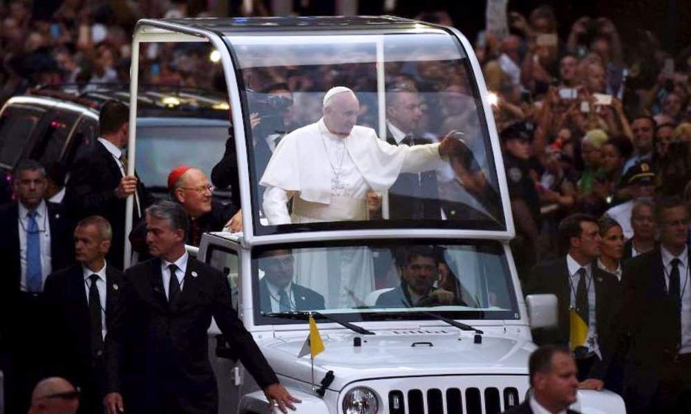 Papa Francesco in Egitto: "Non userà l'auto blindata"