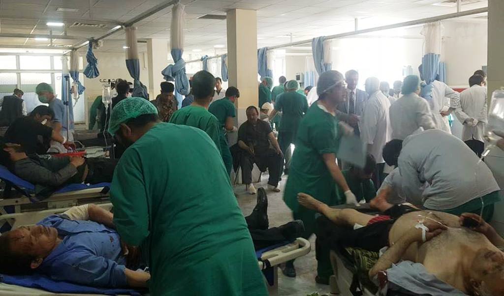 Autobomba fa strage a Kabul: 85 morti e 400 feriti