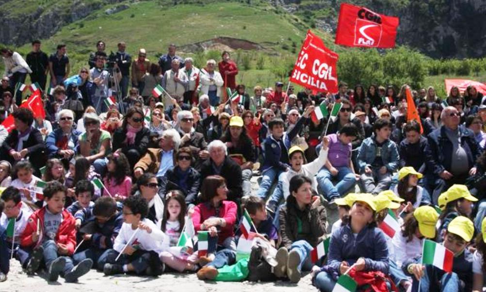 Primo Maggio, Cgil Cisl Uil a Portella della Ginestra: "Si fa troppo poco per dare lavoro ai giovani"