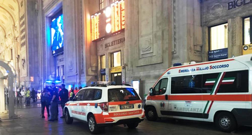 Stazione di Milano, aggredisce agenti a coltellate: arrestato un 21enne