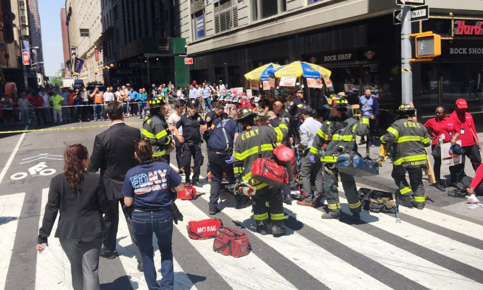 Terrore a New York: auto sulla folla a Times Square