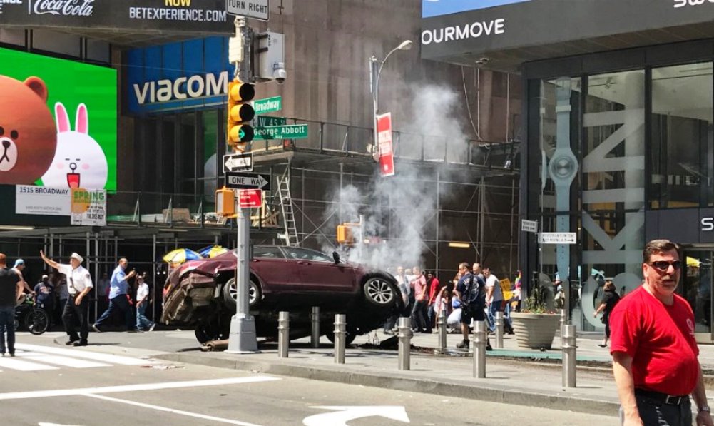 Terrore a New York: auto sulla folla a Times Square