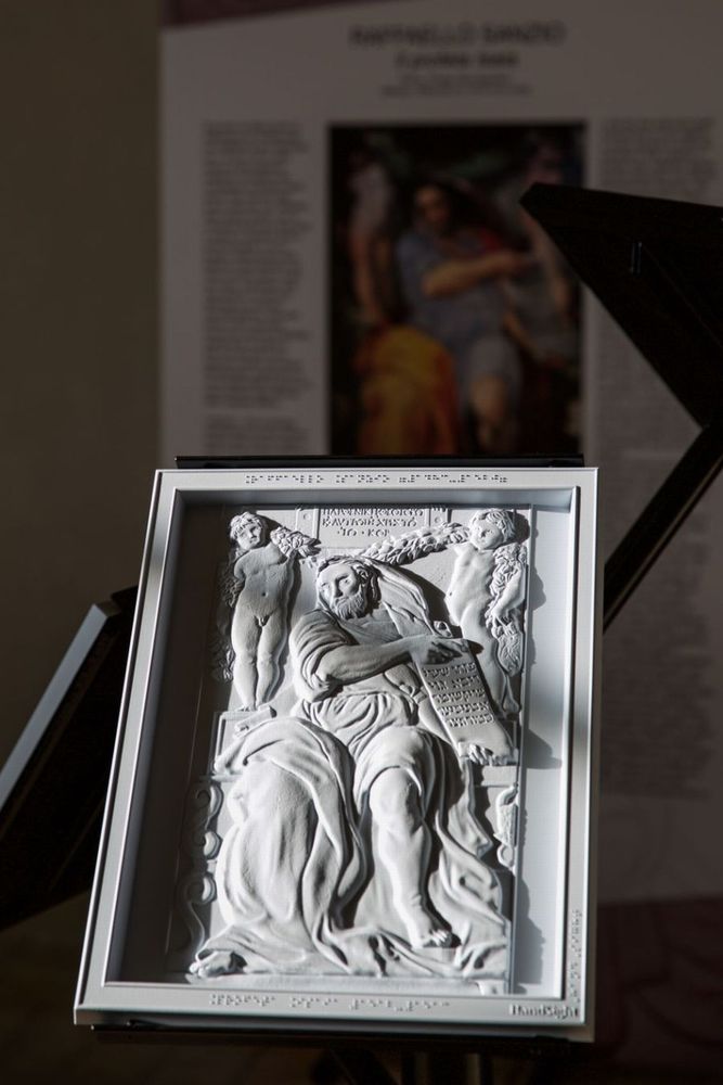 “Contatto: sentire la pittura con le mani”: Caravaggio, Raffaello e Correggio in un’esperienza tattile