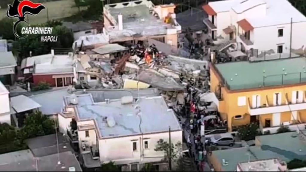 Violento terremoto sull'isola di Ischia: morti, feriti e dispersi [VIDEO]