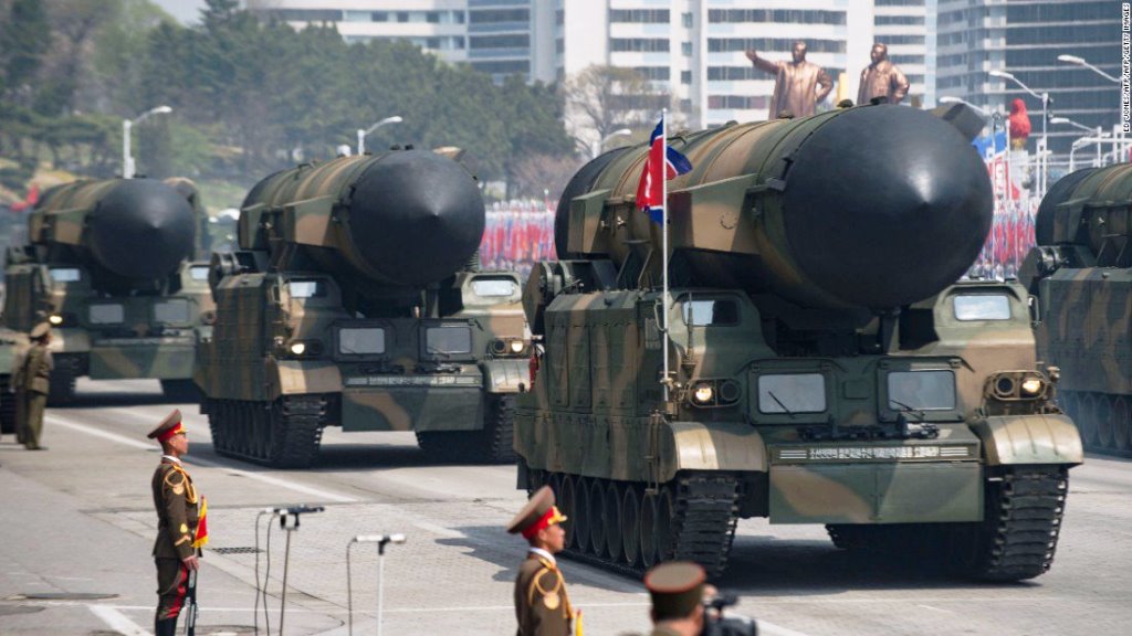 Corea del Nord, Kim risponde a Trump: "La pagherai cara, sganceremo la bomba H"