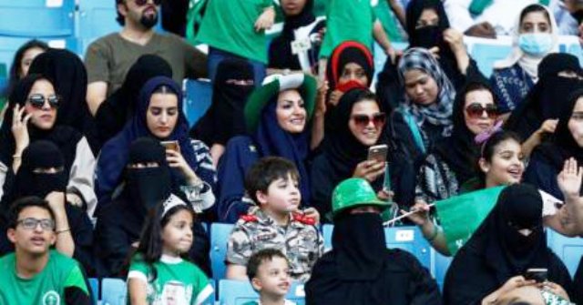 Donne allo stadio, ora è realtà: svolta storica in Arabia Saudita