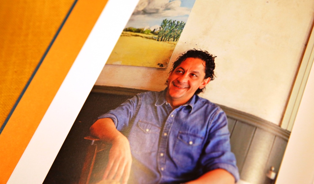 Un libro sul comodino di Francesco Mazzei, lo chef che narra il Sud in 80 ricette