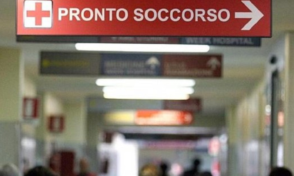 Milano shock, uomo in ospedale: "Torno a casa e uccido mia moglie". Arrestato