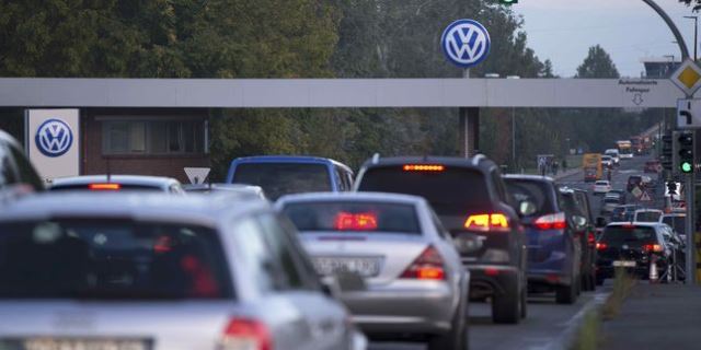 "Cavie umane per i test sui gas delle auto diesel": rivelazioni shock in Germania