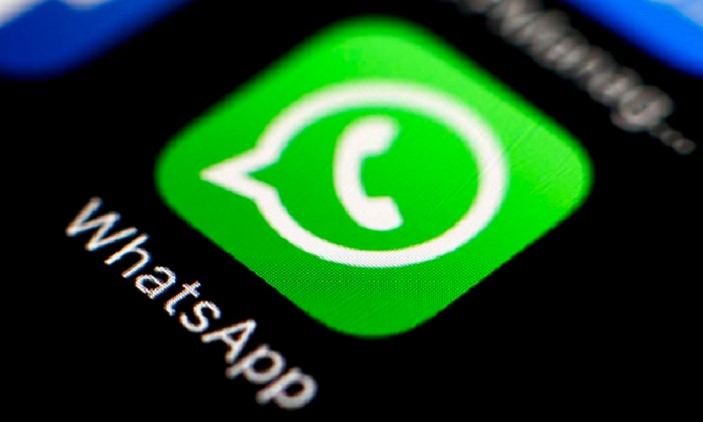 WhatsApp diventerà a pagamento? Ecco la verità