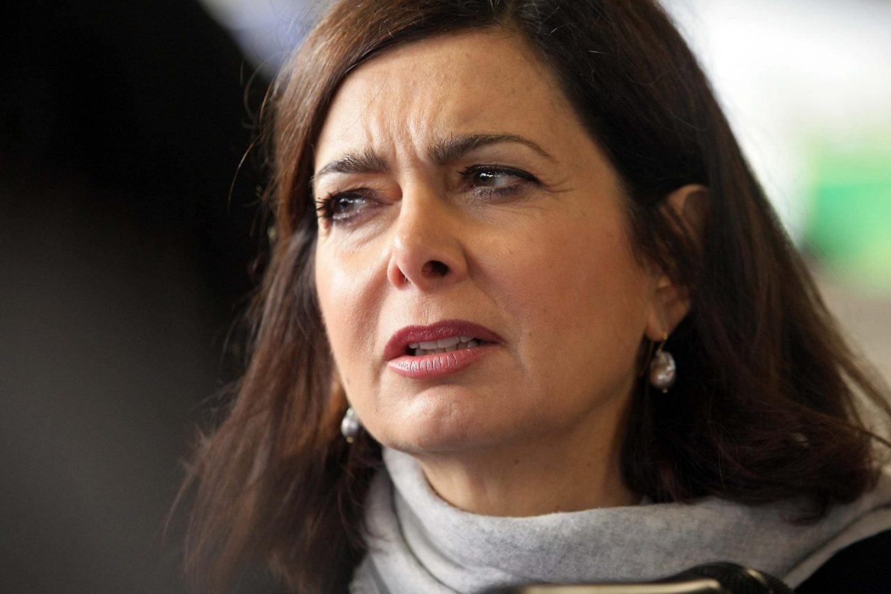 Nuovo fotomontaggio shock contro Laura Boldrini sui social [FOTO]