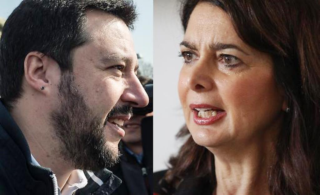 "La sinistra ha le mani sporche di sangue...". "Taci, sciacallo...". Polemica shock fra Salvini e Boldrini