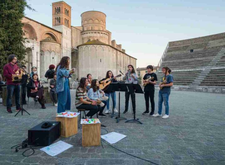 Sedici saluti unici: un viaggio tra musica e cinema in Basilicata